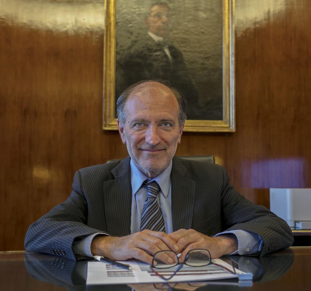 Eduardo Hecker: «Fue una política de achicamiento de Banco Nación»