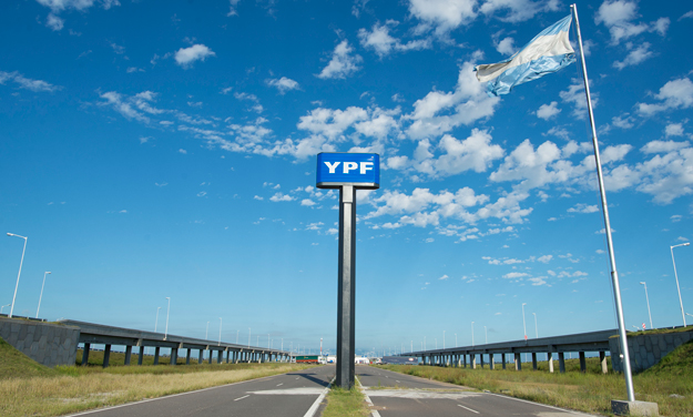 YPF puso a la venta 14 áreas petroleras de nuestra provincia 