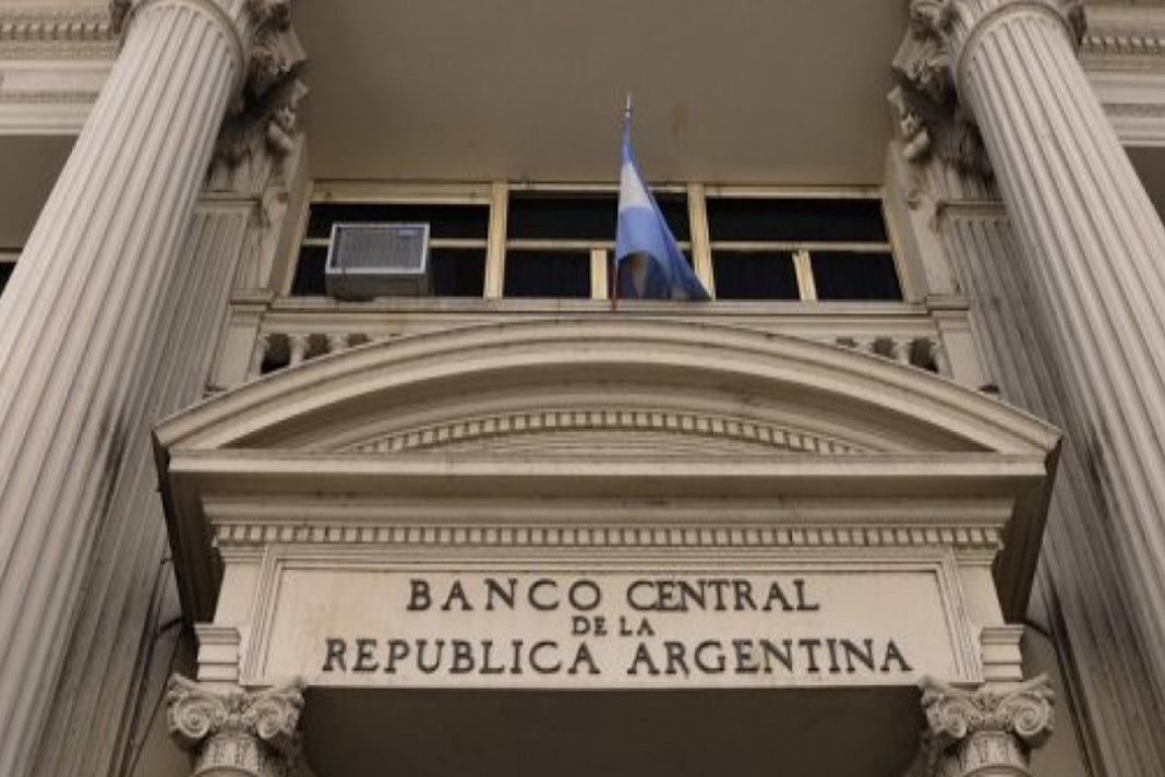 El Banco Central recortó el límite inferior de Leliq a 48%