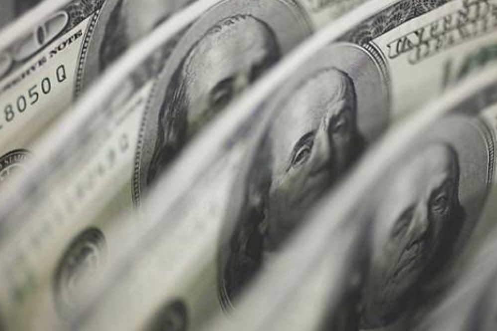 El Banco Central continúa sus intervenciones para contener los dólares financieros