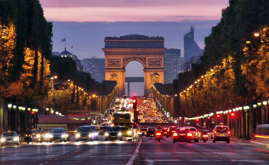 Los Campos Elíseos, la avenida más famosa de París