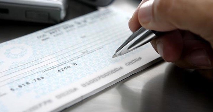 El BCRA lanza una casilla de mail para consultas de cheques rechazados