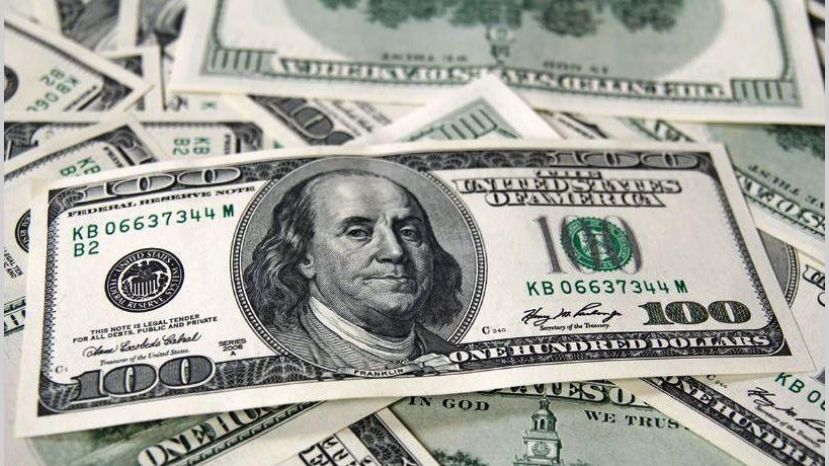 El dólar cerró a $63,42 por demanda de fin de mes