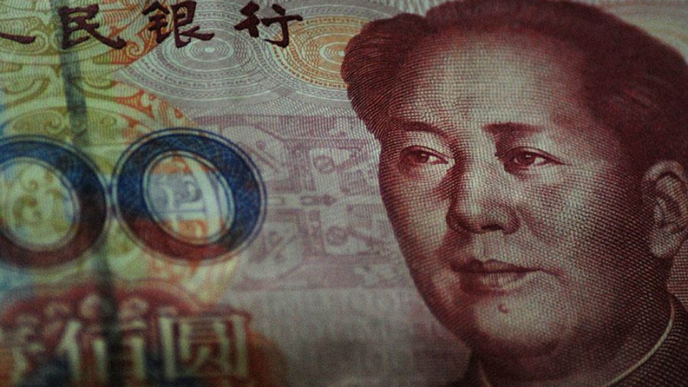 La devaluación del yuan afectó a la bolsa y el riesgo país