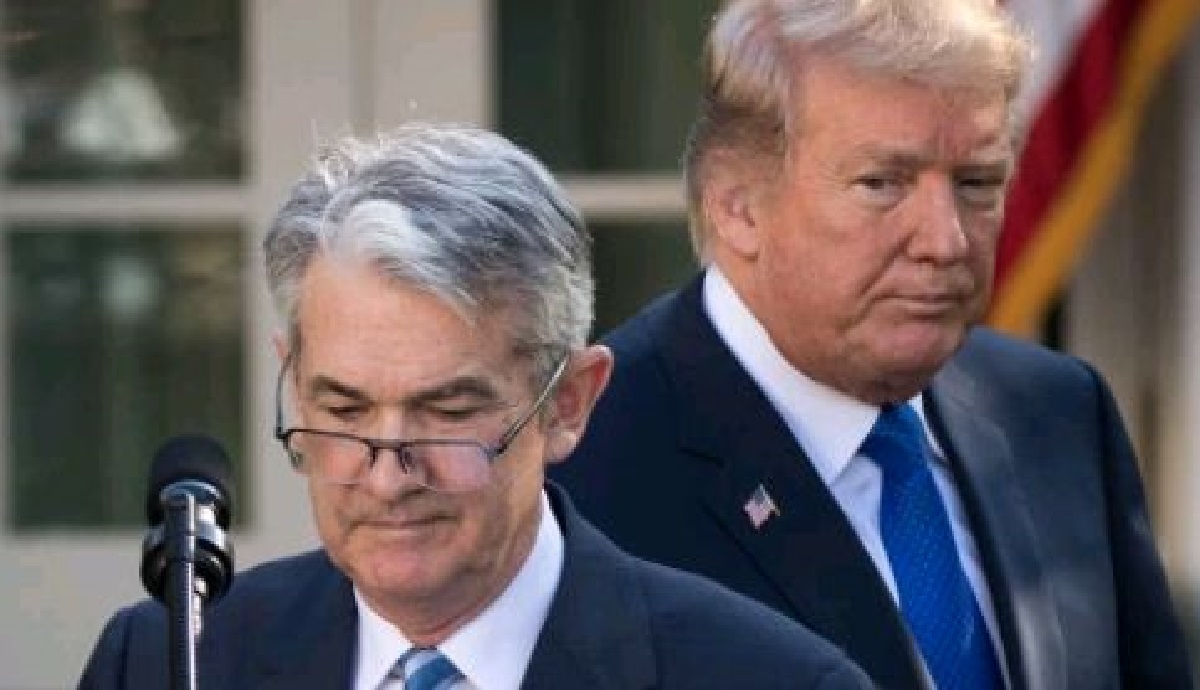 Trump insiste en que los «imbéciles» de la Fed deberían bajar las tasas a cero