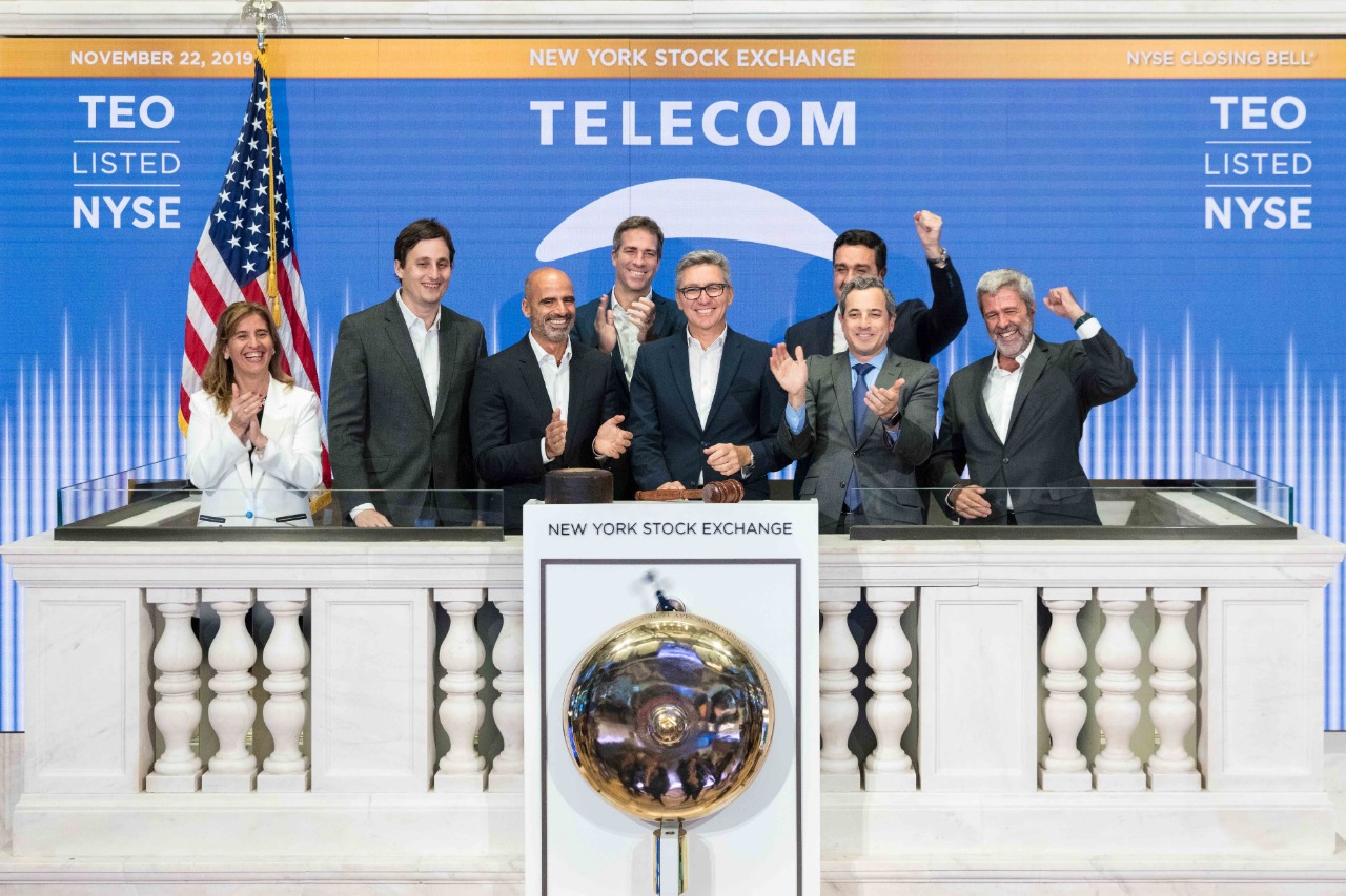Telecom Argentina celebra el 25 aniversario de su cotización en la Bolsa de Nueva York