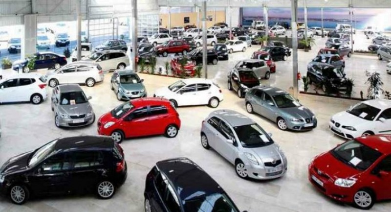 Ventas de automóviles en Alemania cayeron hasta 17%