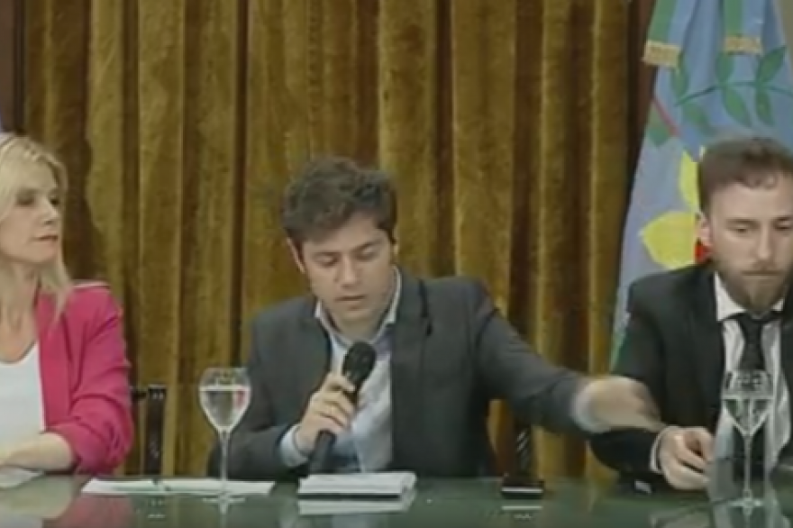 Kicillof acusó a la oposición de «circo político» y apuntó a Jorge Macri