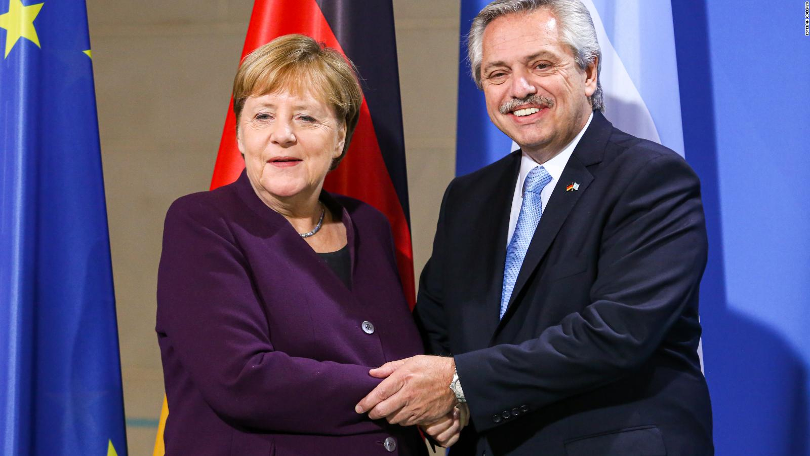 El Presidente dialogó con Ángela Merkel hablaron de deuda y coronavirus