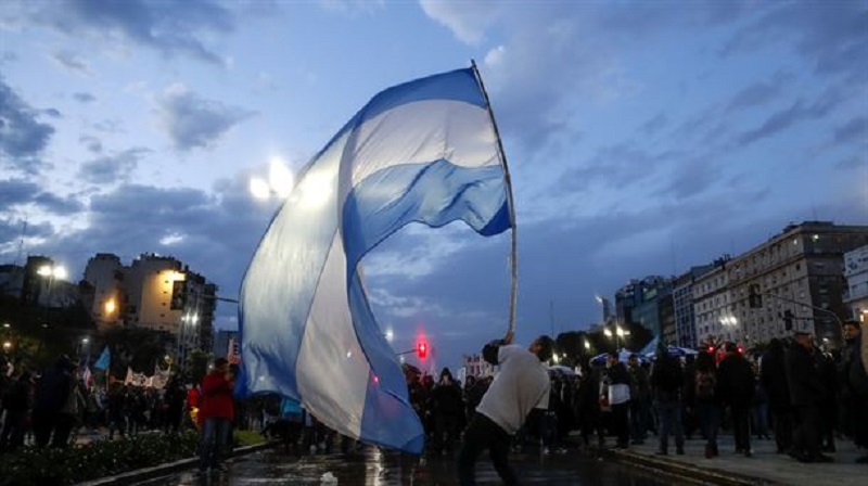 Zichert , del CELAI: Crisis argentina ¿la historia se repite?