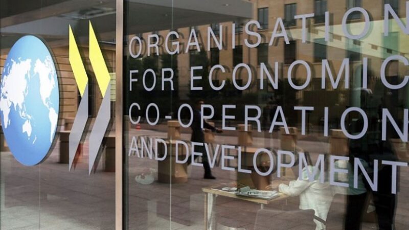La OCDE destaca la fortaleza de la economía española comparada con las de su entorno
