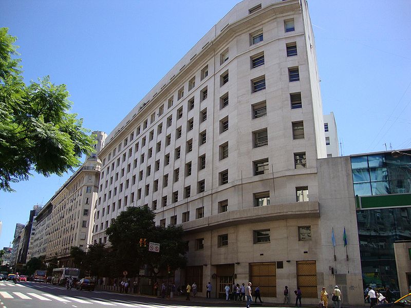 YPF vendió edificio en el centro porteño