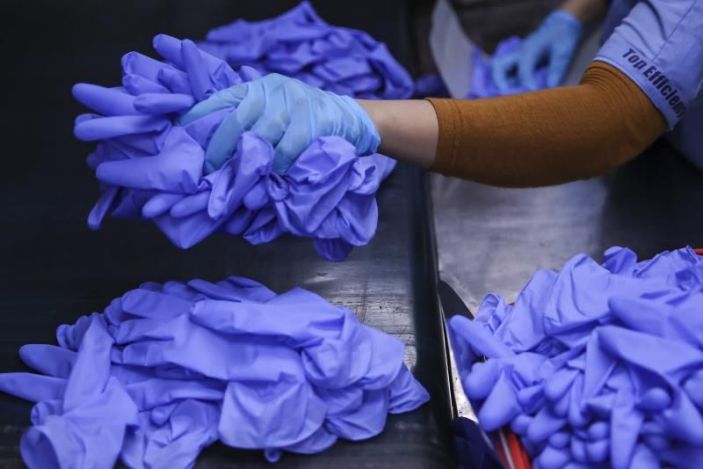 Malasia: Cierran 28 fábricas Top Glove por contagio de Covid-19