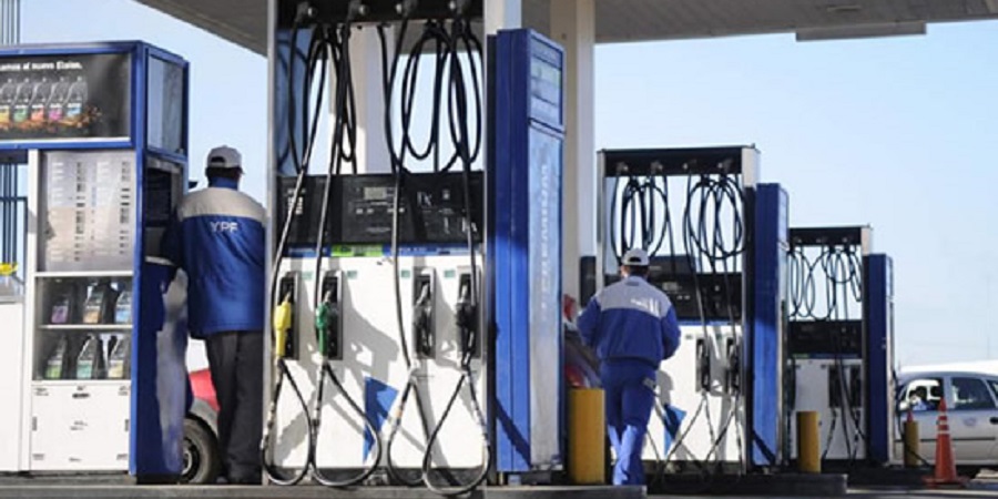 Con un atraso del 12% en el precio de las naftas las estaciones de servicio piden descongelar