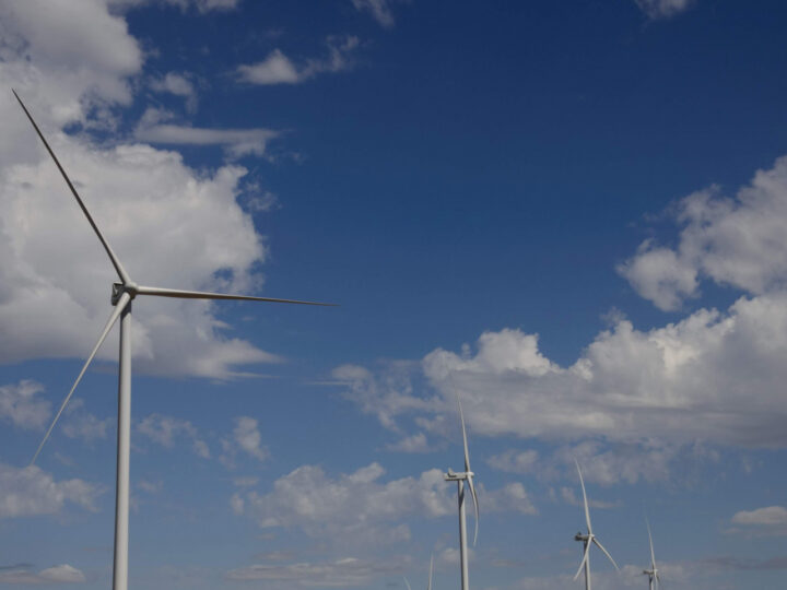 Biden lanza un megaplan para potenciar el empleo y la energía eólica