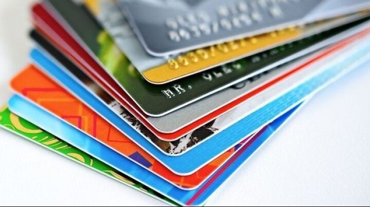 Consumo con tarjetas se frena por bancos y GCBA