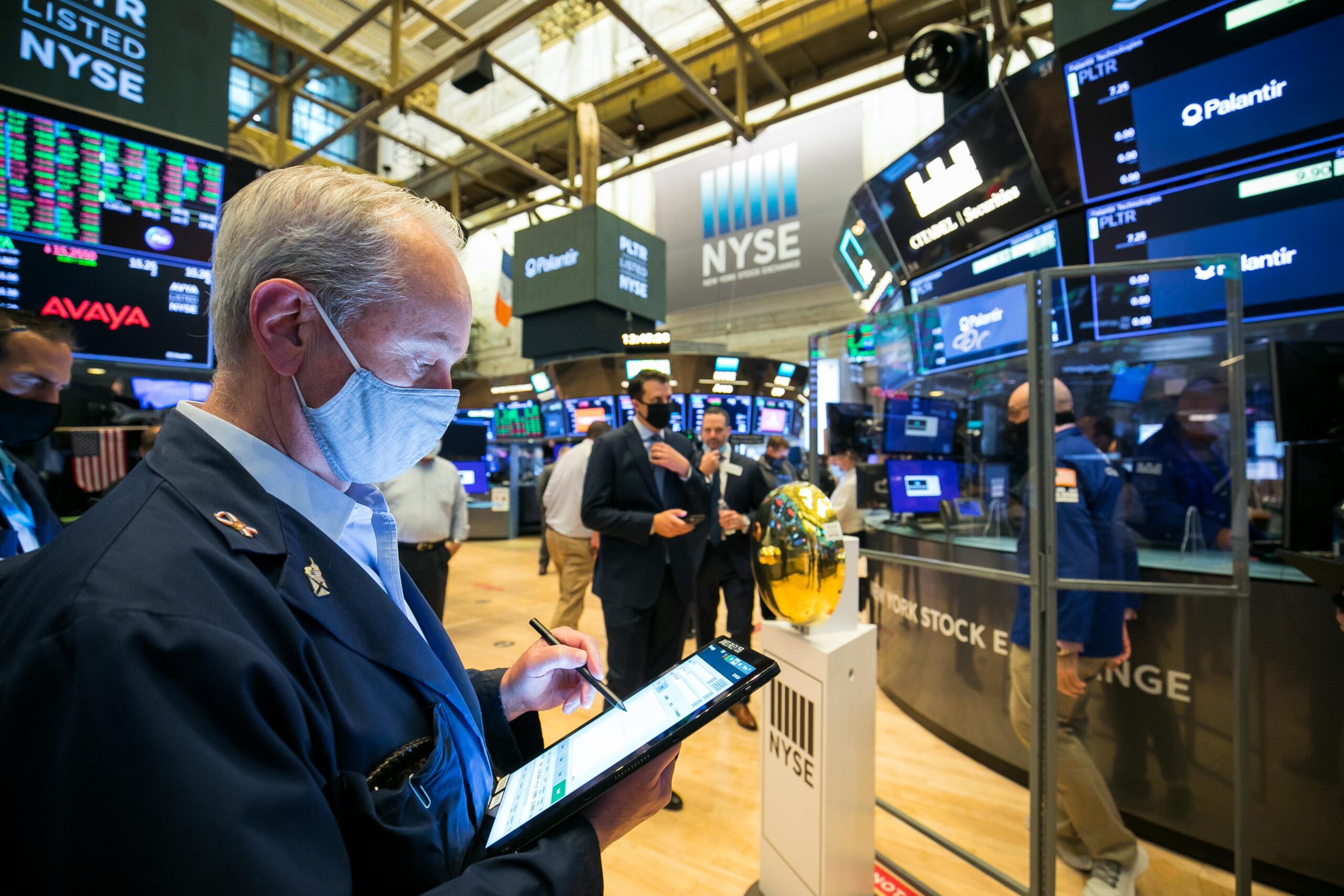 Mercados en Wall Street bajaron nuevamente