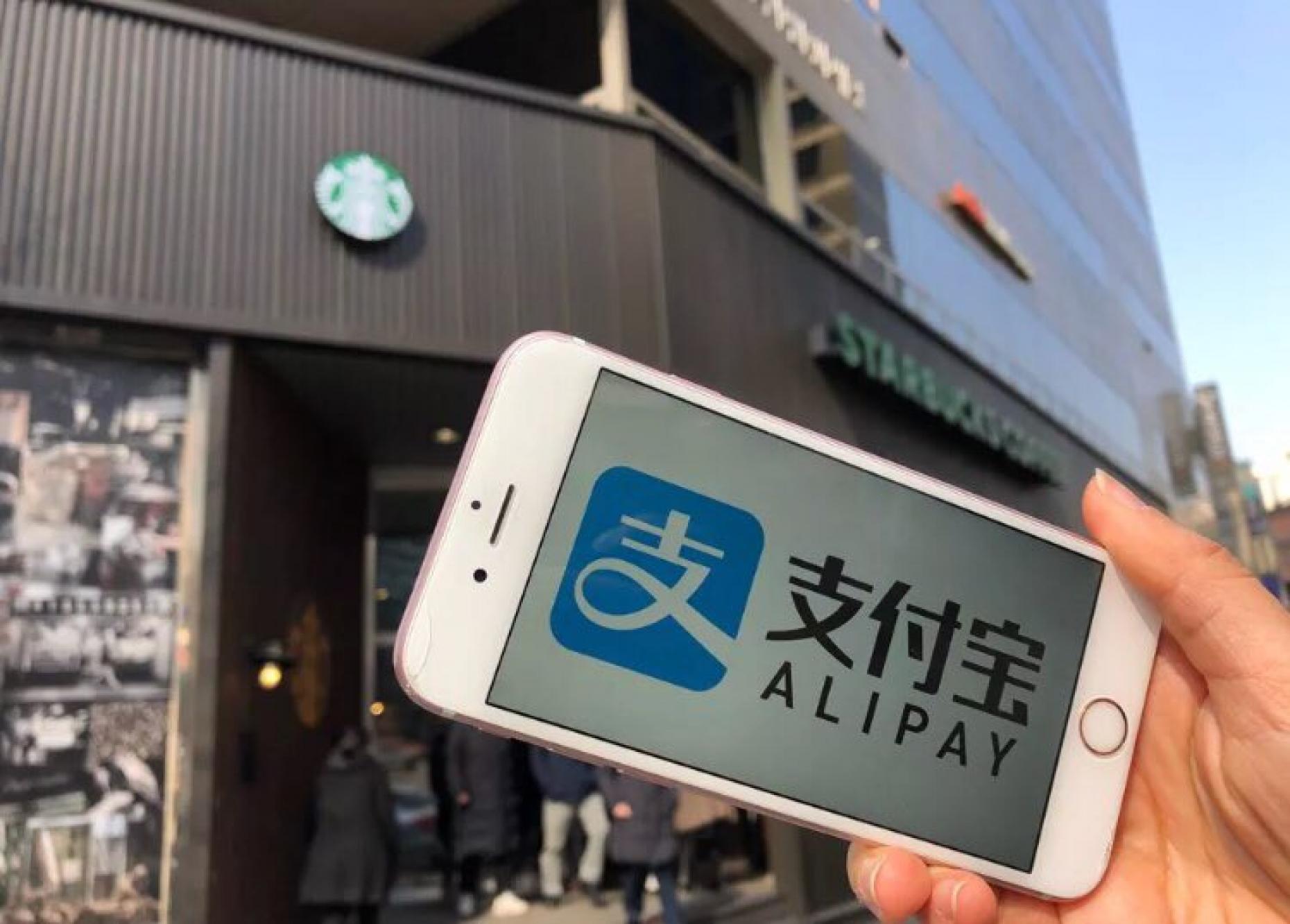Trump prohíbe ocho aplicaciones chinas, entre ellas Alipay