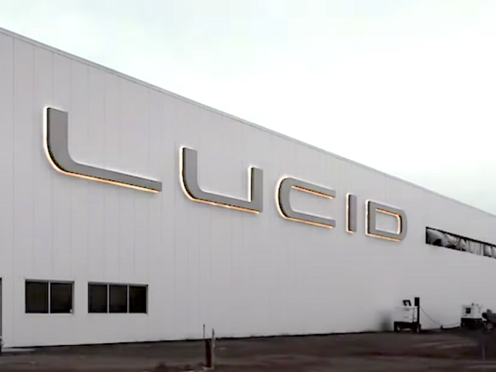 La start-up de vehículos eléctricos Lucid Motors ha acordado salir a bolsa