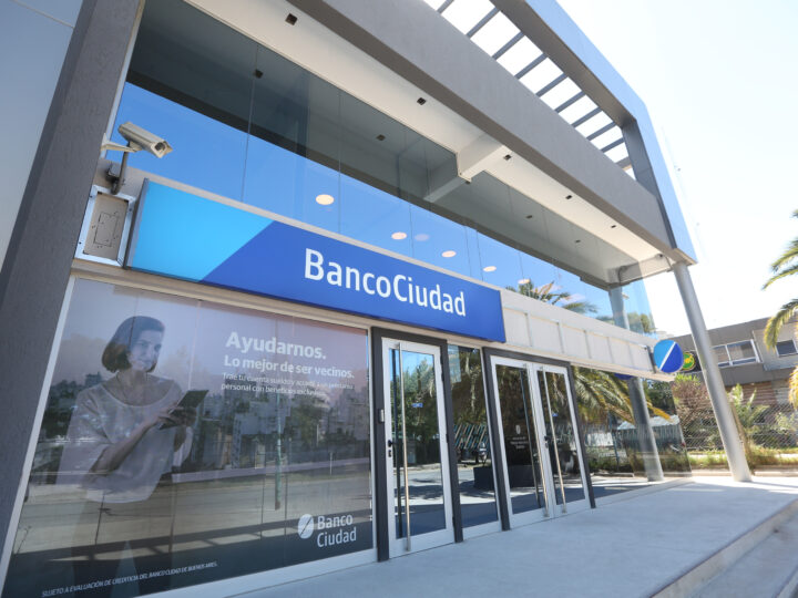 Banco Ciudad inauguró sucursal en Burzaco