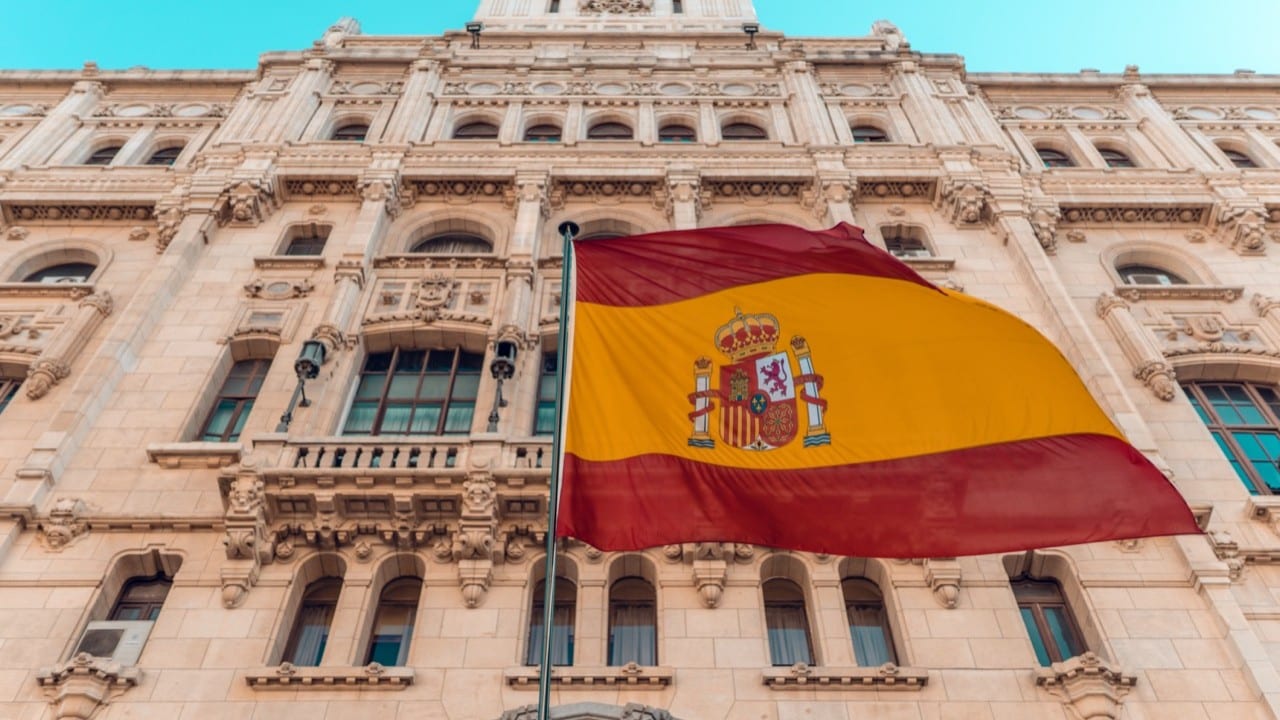 La economía española creció un 5,5% en 2022 tras un cuarto trimestre mejor de lo esperado