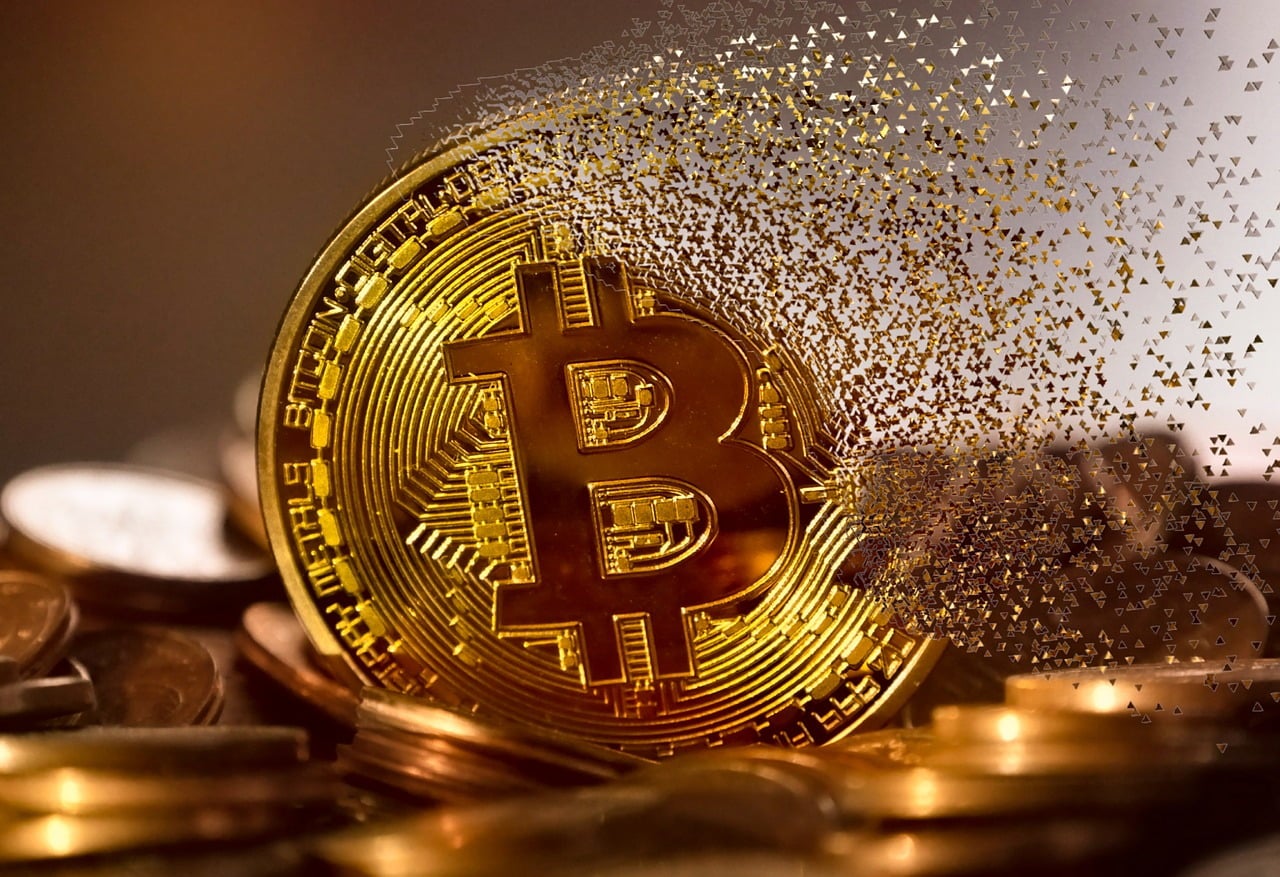 Precio de bitcoin en riesgo de espiral negativa