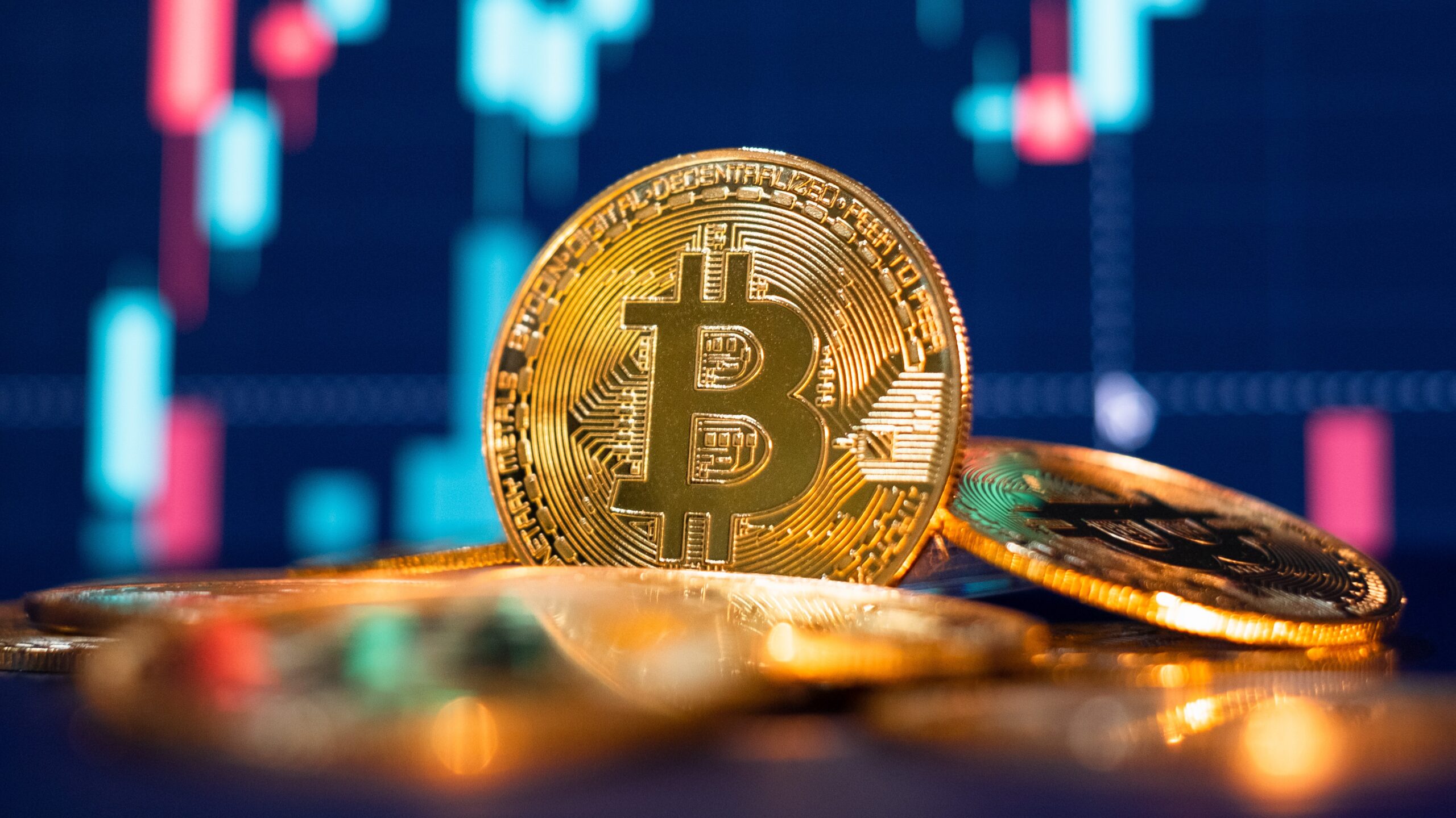 Bitcoin continúa debajo de los US$ 17.000