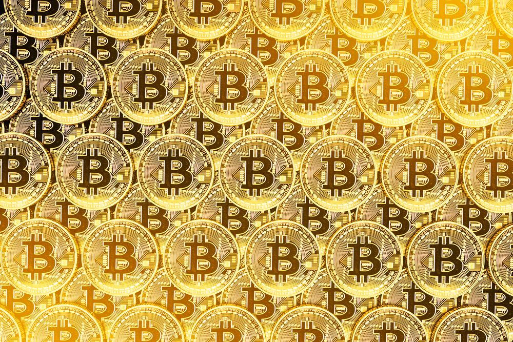 Inversores minoristas e institucionales tras bitcoin
