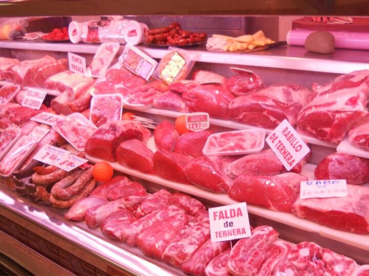 La carne aumentó un 80% interanual. con una baja del 1,4% en agosto último