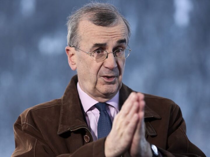 Villeroy, del BCE, dice que la bajada de los tipos de interés debería producirse en 2024