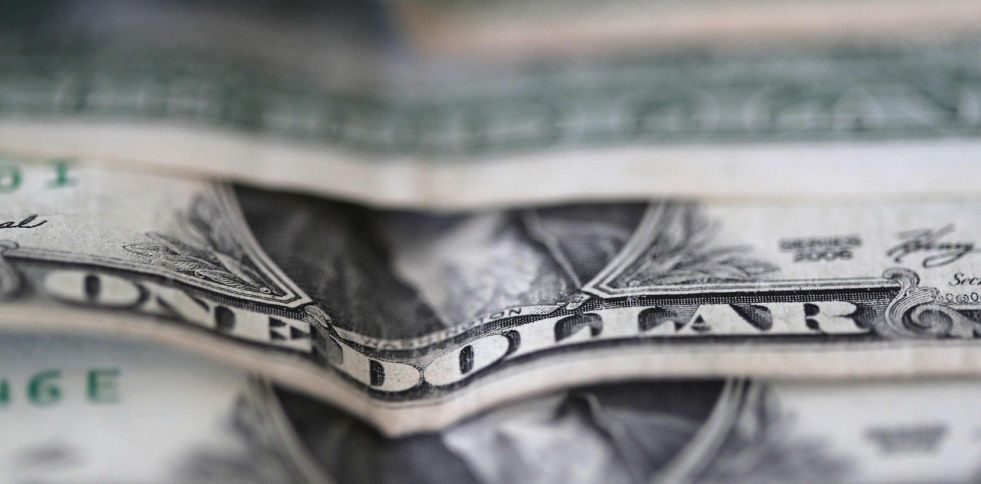 El dólar alternativo se situó en $290, y se achica la brecha cambiaria