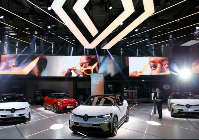 La escasez de semiconductores ensombrecen salón del automóvil de Múnich