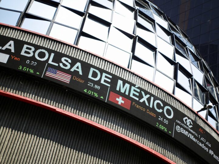 La Bolsa mexicana gana un 1,71 % en sesión en la que sólo 7 firmas perdieron