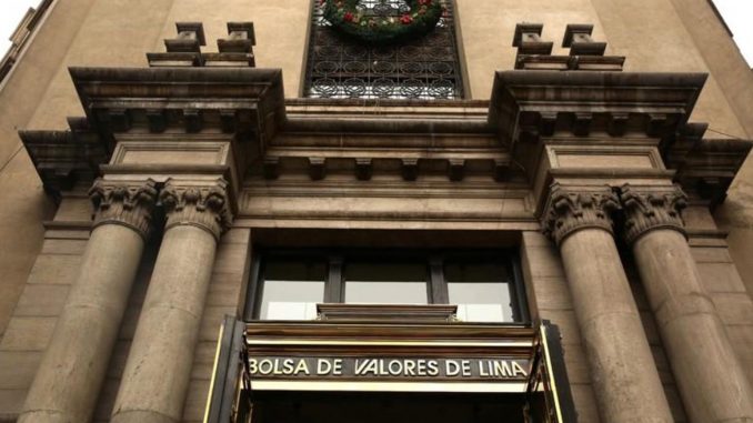 Bolsa de Valores de Lima cierra con pérdidas por mal desempeño de sectores financiero y minería