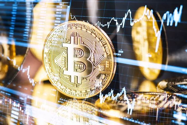 Precio de bitcoin resistió y avanza a US$ 17.000