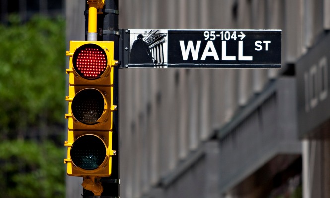 Caída del euro y recesión. Wall Street hoy