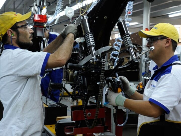 Royal Enfield mediante Grupo Simpa invierten $150 millones en producción de motos para exportación