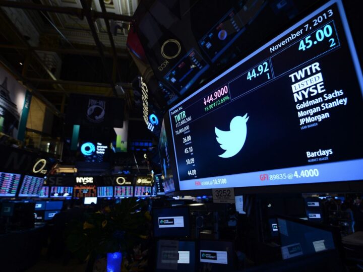 Twitter se recupera un 22% después de que Elon Musk renueva la propuesta de compra