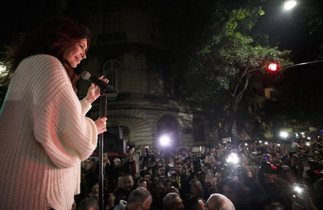 Las manifestaciones en casa de Cristina Kirchner, anclaron el mercado