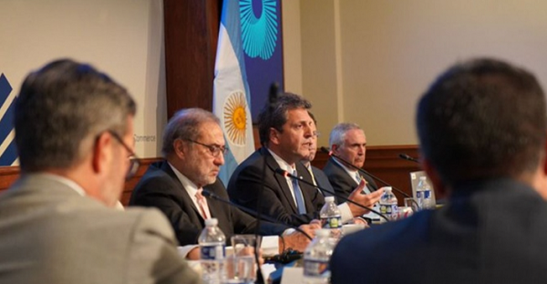 Massa prometió reactivar el esquema de beneficios para petroleras que creo Cristina Kirchner
