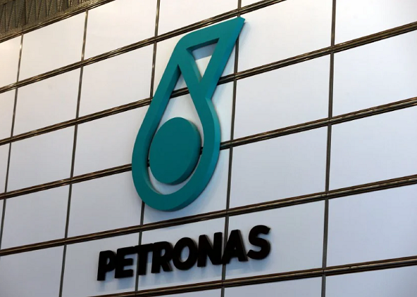 GNL: YPF y Petronas firman acuerdo para reserva de tierras