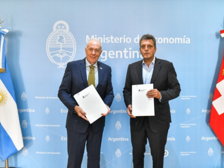 Massa firma acuerdo para la refinanciación de deuda que Argentina mantiene con el grupo de países acreedores suizos