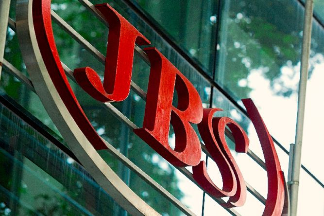 La brasileña JBS retoma sus planes de cotizar en Nueva York