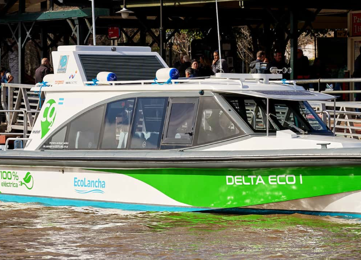 Primera prueba de la EcoLancha en el Delta argentino