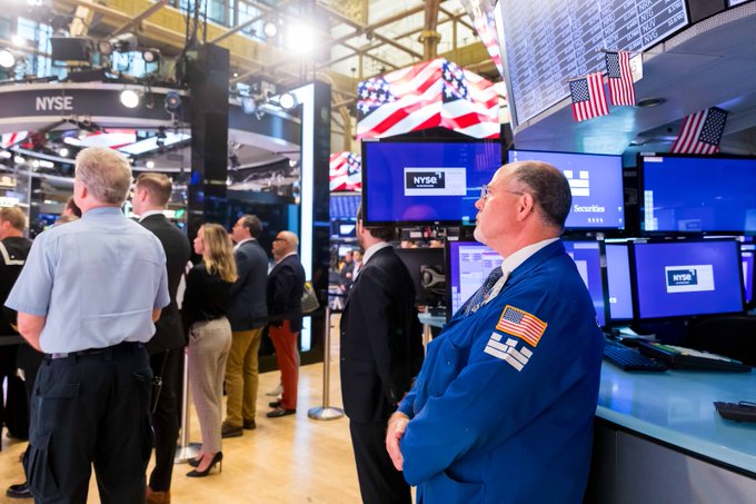 Dudas entre inversores afectaron a Wall Street