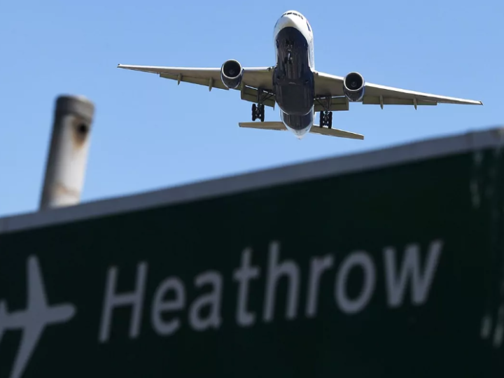 La Competencia británica da el visto bueno a recortar las tasas aeroportuarias de Heathrow
