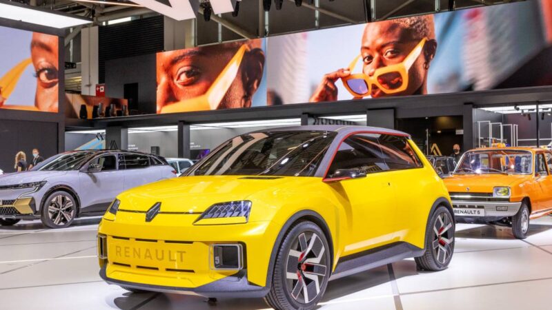 El Renault 5 E-Tech es un concept eléctrico que ya se puede comprar